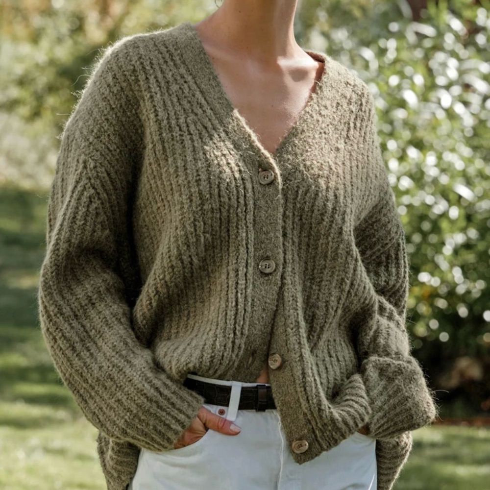 Women's Cocoon Cardigan Cardigan Sweater in Olive Green by Jenni Kayne, Size XS